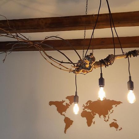 Studio Chez Un Vigneron Au Village Au 2Eme Etage Sans Ascenseur Вилньов Екстериор снимка
