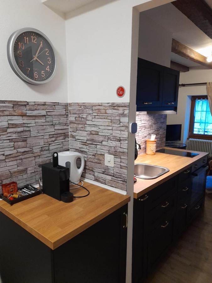 Studio Chez Un Vigneron Au Village Au 2Eme Etage Sans Ascenseur Вилньов Екстериор снимка